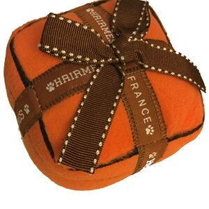 Hairmes Box Dog Toy
